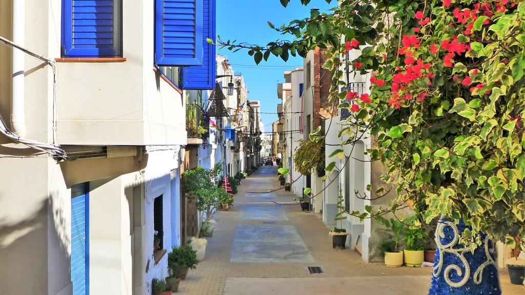 Helena Seaview & Beach-Apartment Montgat Bagian luar foto