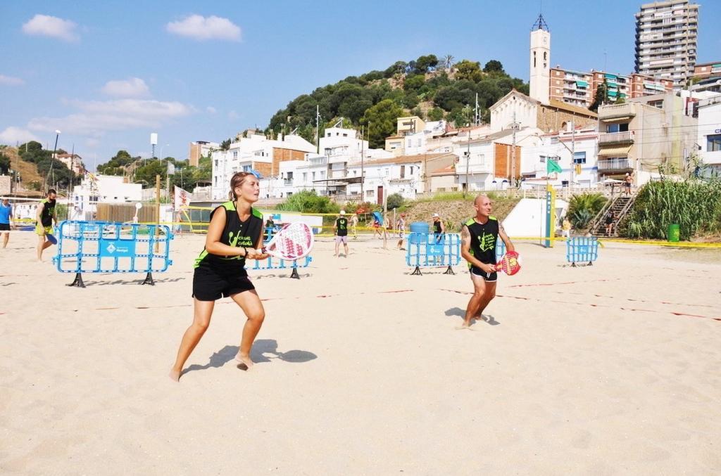 Helena Seaview & Beach-Apartment Montgat Bagian luar foto