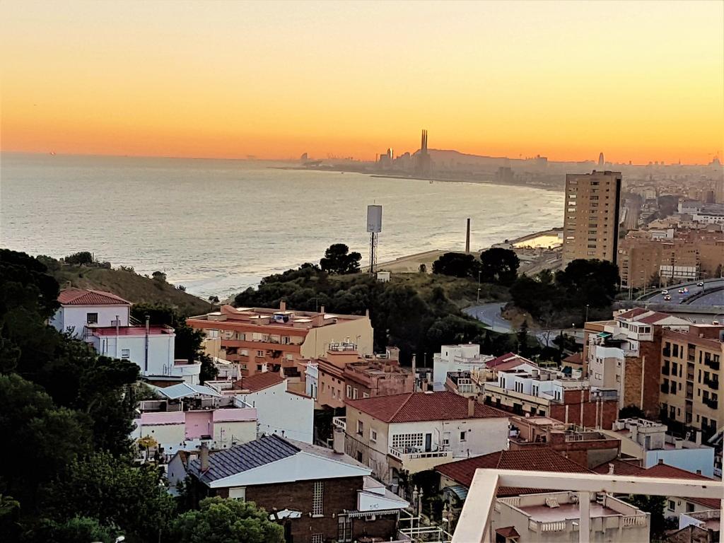 Helena Seaview & Beach-Apartment Montgat Bagian luar foto