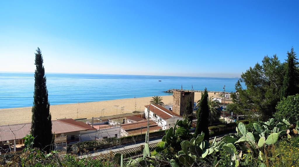 Helena Seaview & Beach-Apartment Montgat Bagian luar foto