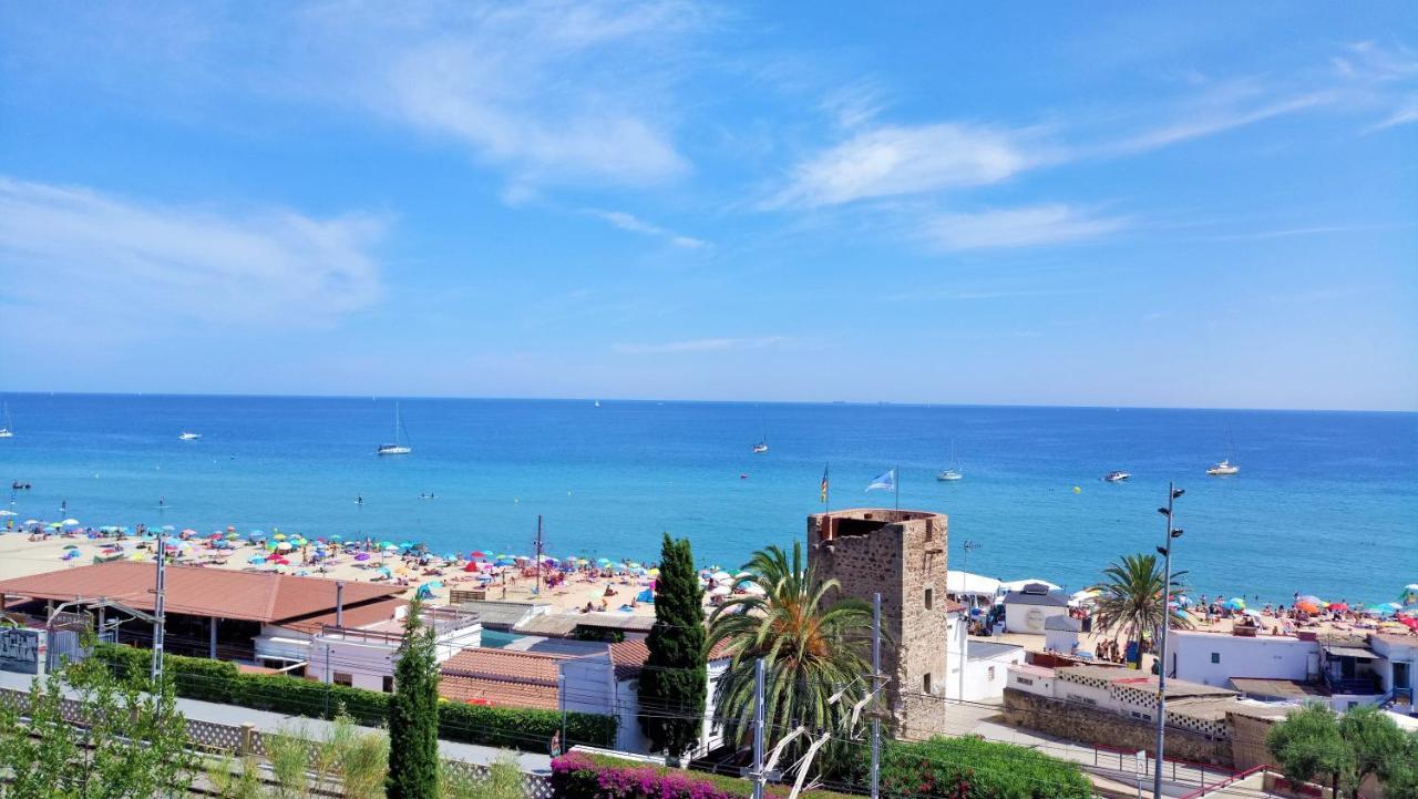Helena Seaview & Beach-Apartment Montgat Bagian luar foto