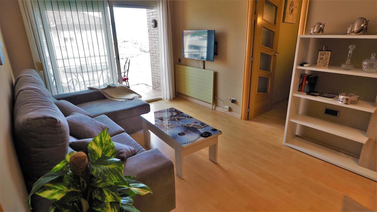 Helena Seaview & Beach-Apartment Montgat Bagian luar foto