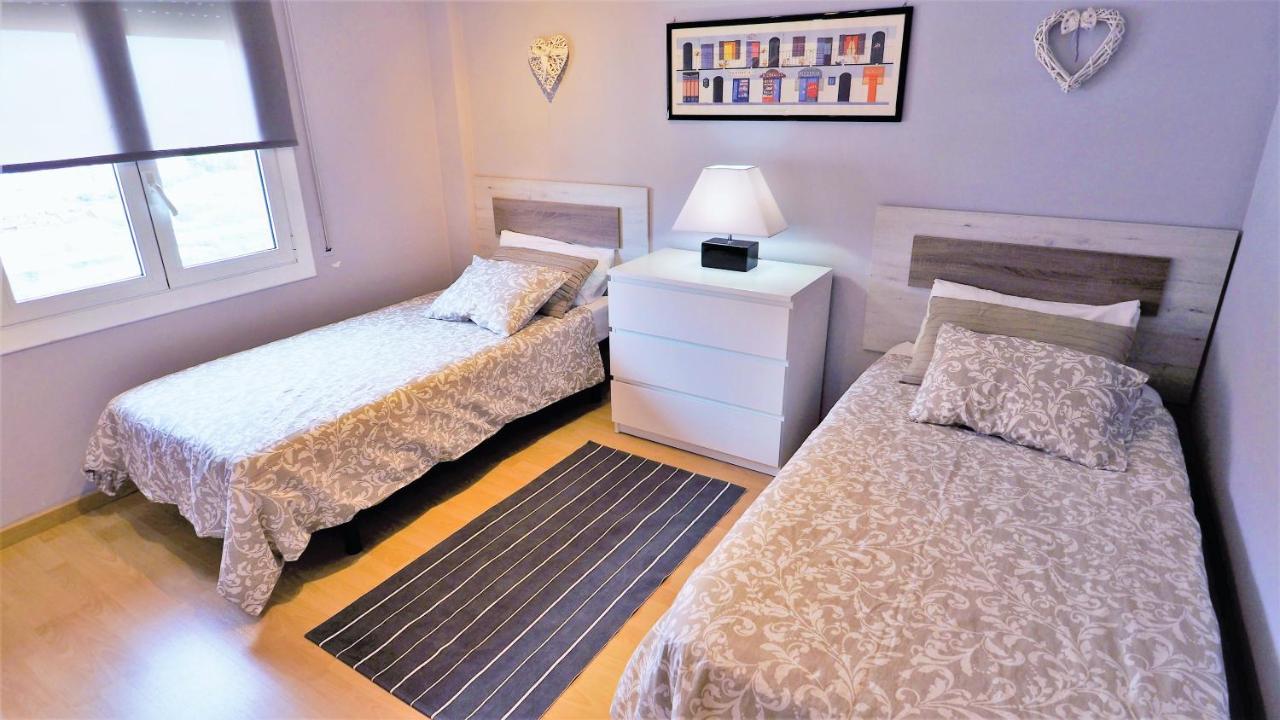Helena Seaview & Beach-Apartment Montgat Bagian luar foto